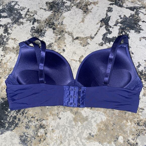 Strm Line Intimates Lot Of 2 Wireless Bras Size 34B White & Blue Silky - Picture 9 of 12